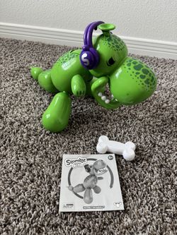 Squeakee The Balloon Dino