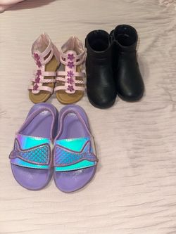 Toddler girl shoes. Size 7.