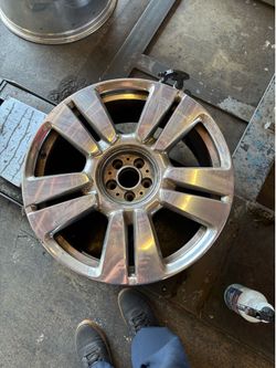 2 22 inch Rolls Royce wheels