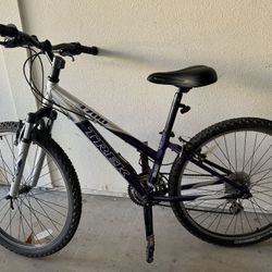 Trek 3700 Mountain Bike 