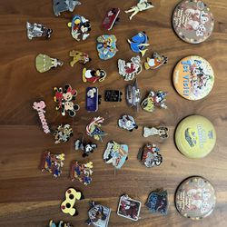 Disney Pins And Buttons