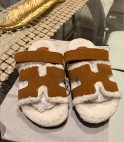 Women sandal size 7.5/8