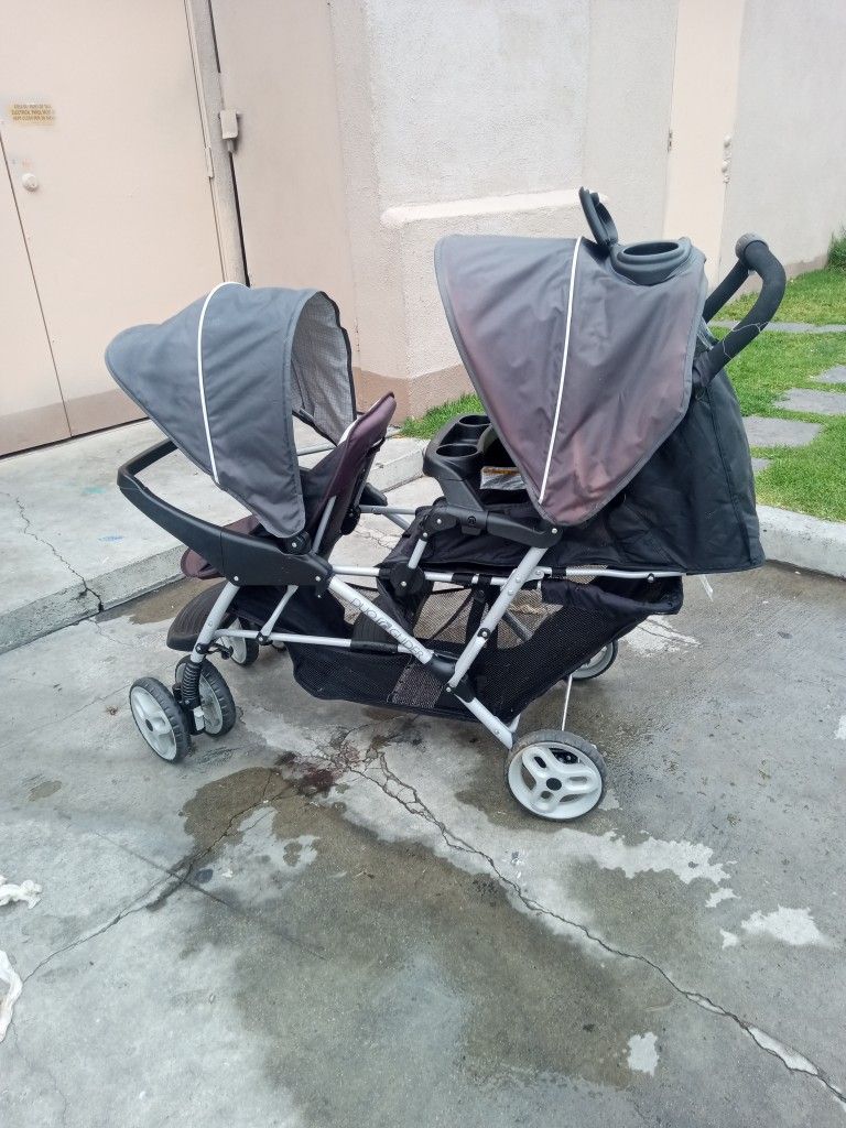 Brand-new Duo Glider Stroller