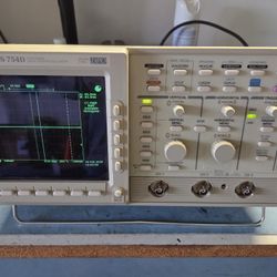 Tektronix TDS 754D Oscilloscope 