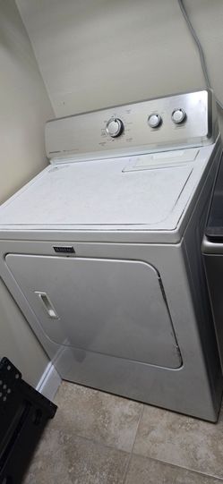 Maytag dryer. Works perfect. Need gone today!