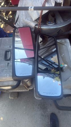 Volvo 18 wheeler mirrors