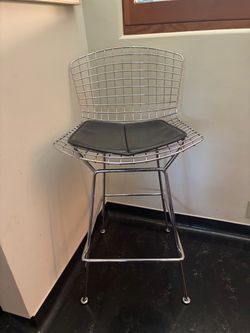 Authentic Knoll Harry Bertoia Bar Stool – Chrome / Black – Mid-Century Modern