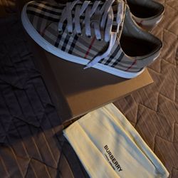 Burberry Shoes
