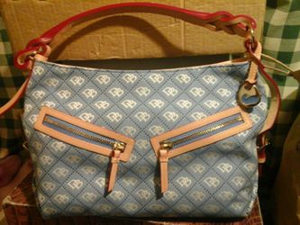 Dooney & Bourke Purse