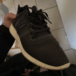 Japanese Designer Adidas Y-3 Boost Size 9.5 In Men Gently Used Running Shoes