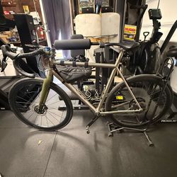 Blackheart Allroad Titanium size 54. SRAM Force electronic groupset.