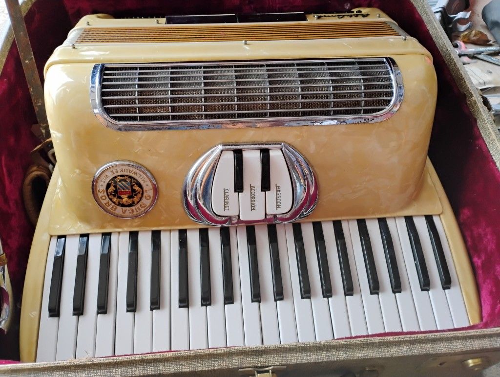 Lo Duca Bros. Piano Accordion