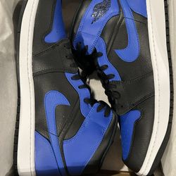Jordan 1 Mid Royal Blue