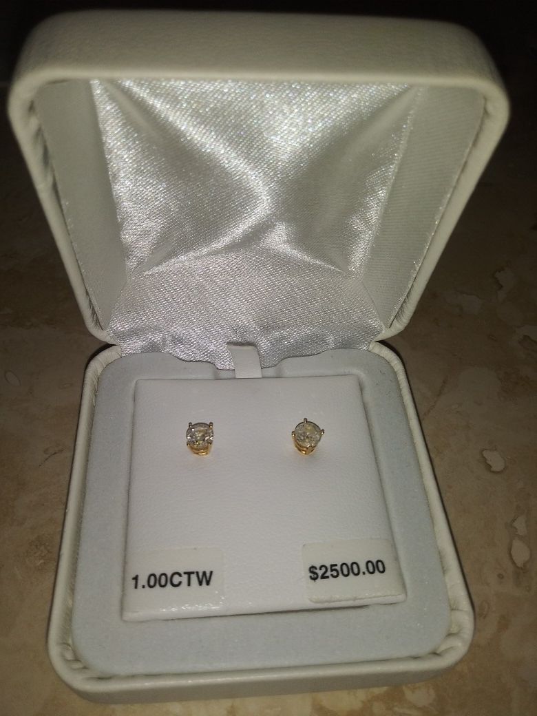 14k gold stud diamond earings 1.00ctw vs1