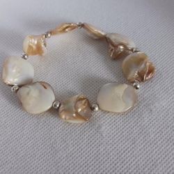 Vintage Shell bracelet, stretch cord, 