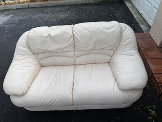 Peach love seat