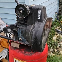 30 Gal Air Compressor 