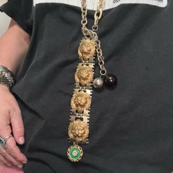 Long Gold Necklace Of 3 Lions Heads