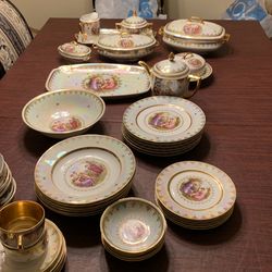 Magnificent And Rare-Antique China For The HOLIDAYS-service For 6