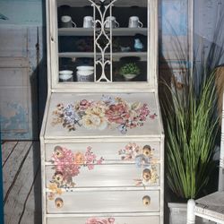 Stunning Hutch Professionally Painted