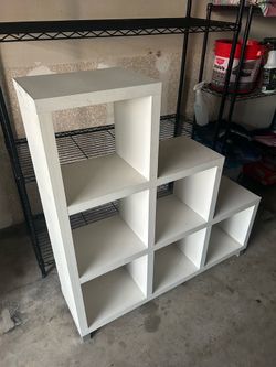 White shelf 20