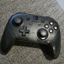 Nintendo Switch Pro Controller
