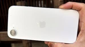 iPhone 16e
