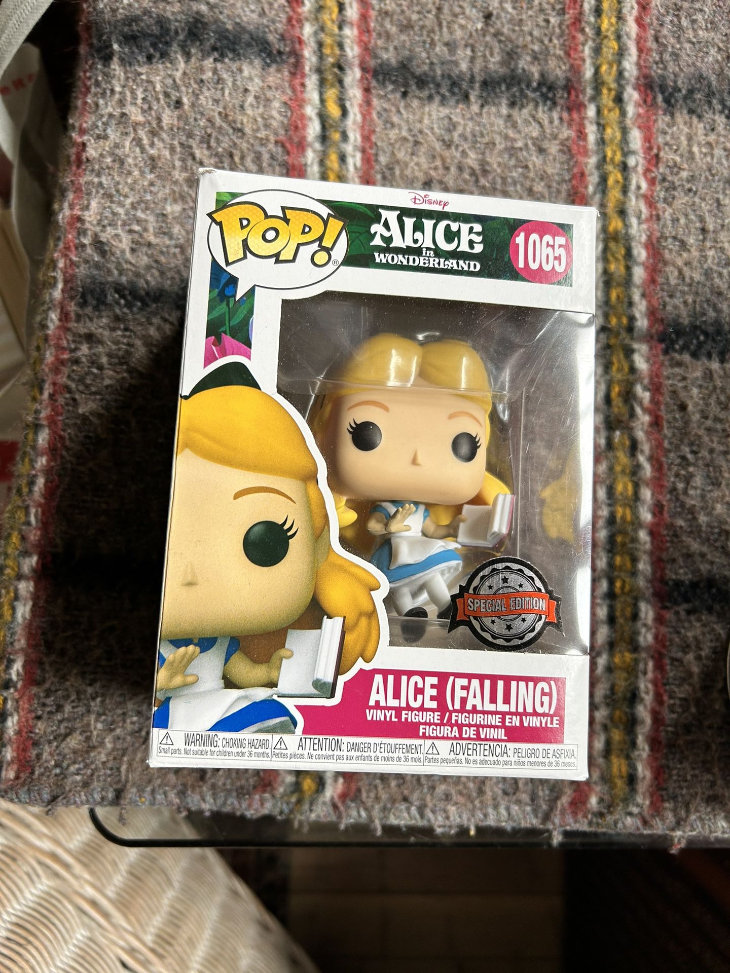 Alice(falling) Funko Pop