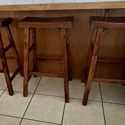 🪑 Solid Pine Wood Bar Stools – Set of 3 $100🪑