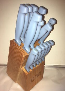 15 pic St. Croix cutlery knife set