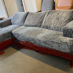 105" /L-Shape Couch Deep Seat Sectional Couch with Chaise,Gray⚠️ The sofa doesn’t have a base or legs, so it can be placed directly on a rug.