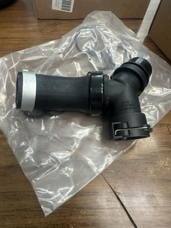 Water Pump Outlet Y-Connector For Ford 2011-2025 F-150