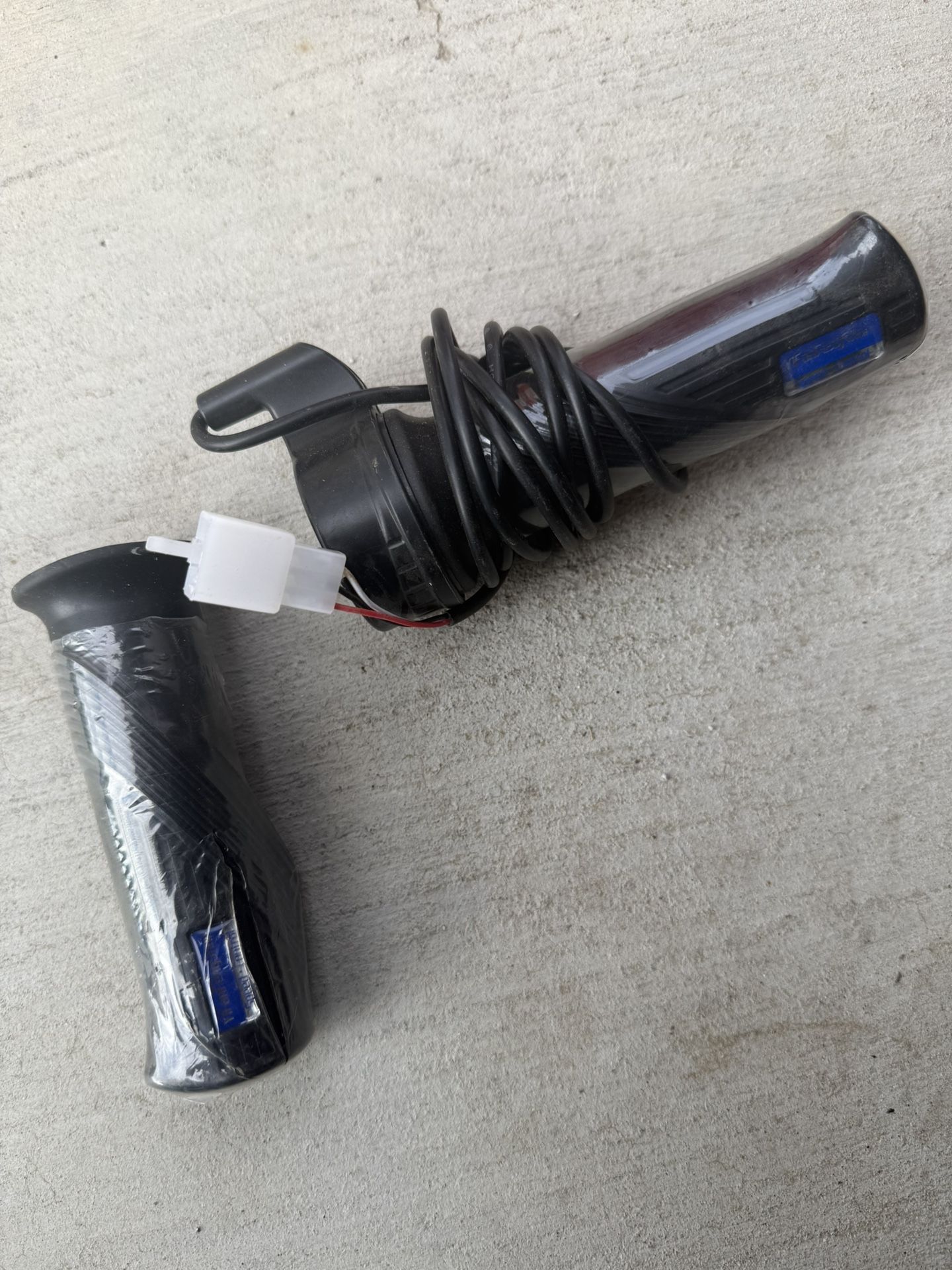 Electric Dirt Bike Razor Throttle New