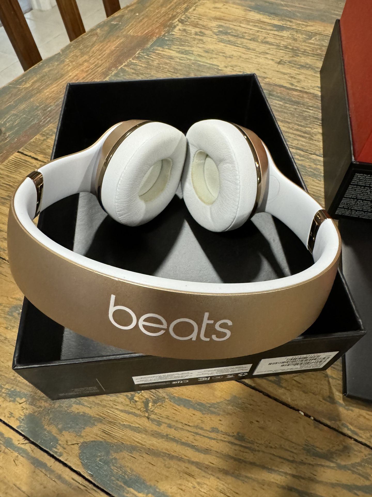Beats by Dr. Dre Solo 3 Gold Wireless Bluetooth Over The Ear Headphones