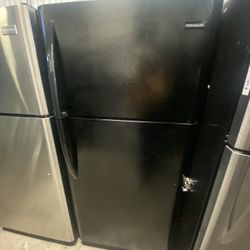 Frigidaire Top Freezer Refrigerator