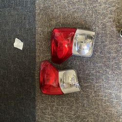 Calaveras De Atrás Para Toyota Tondra 2008  A 2013 Son Originales 