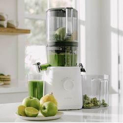 Nama J2 Cold Press juicer (white) W/ Glasses, Lids, Labels Etc