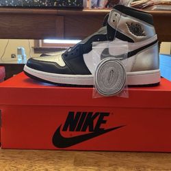 DS Jordan 1 High “Silver Toe” Sz 8.5 Womans