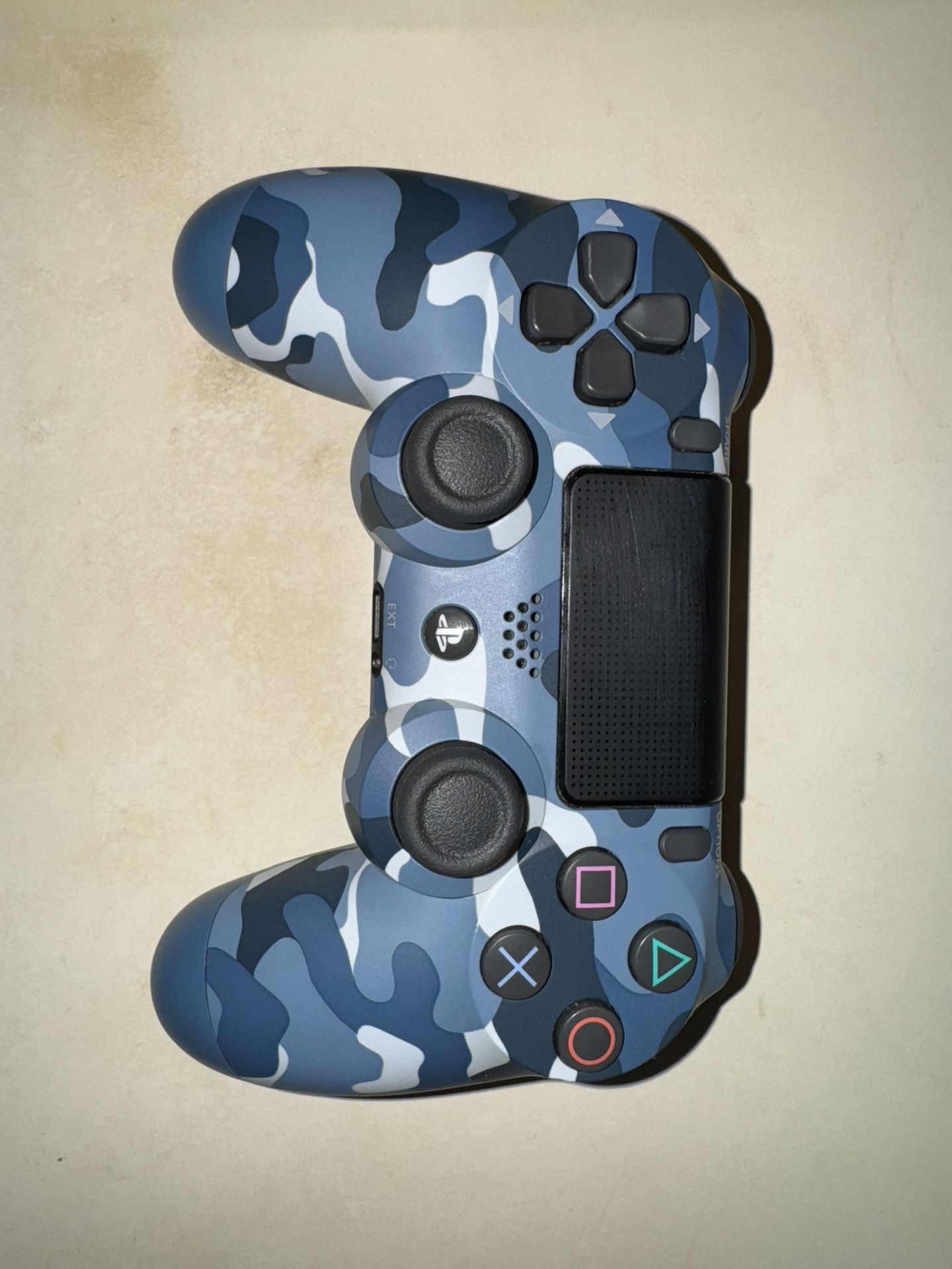 PS4 Controller