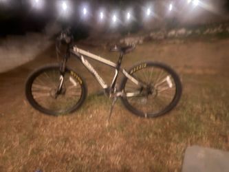 Mountain Bike White and Black Frame