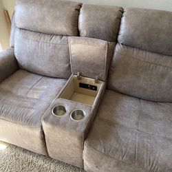Loveseat Recliner 