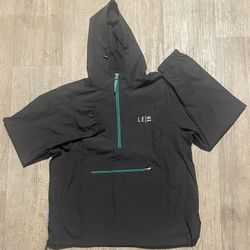 Starbucks Limited Edition LE19 Leadership Experience 2019 Chicago Hooded Windbre