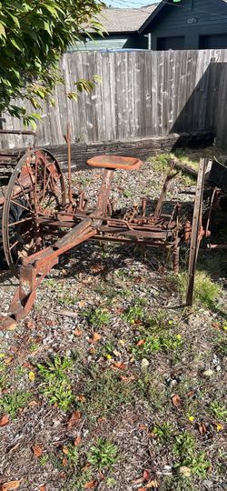Vintage Horse-Drawn Iron Farm Cultivator