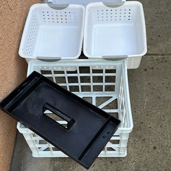 The new baskets for kitchen or storage ( total of 6)