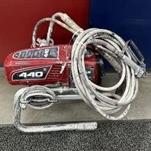 TITAN 440 PAINT SPRAYER WITH GUN