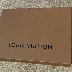 Louis Vuitton Big  Box And Bag 2ft 