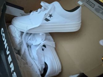 Converse different sizes and colors in the box’s brand new