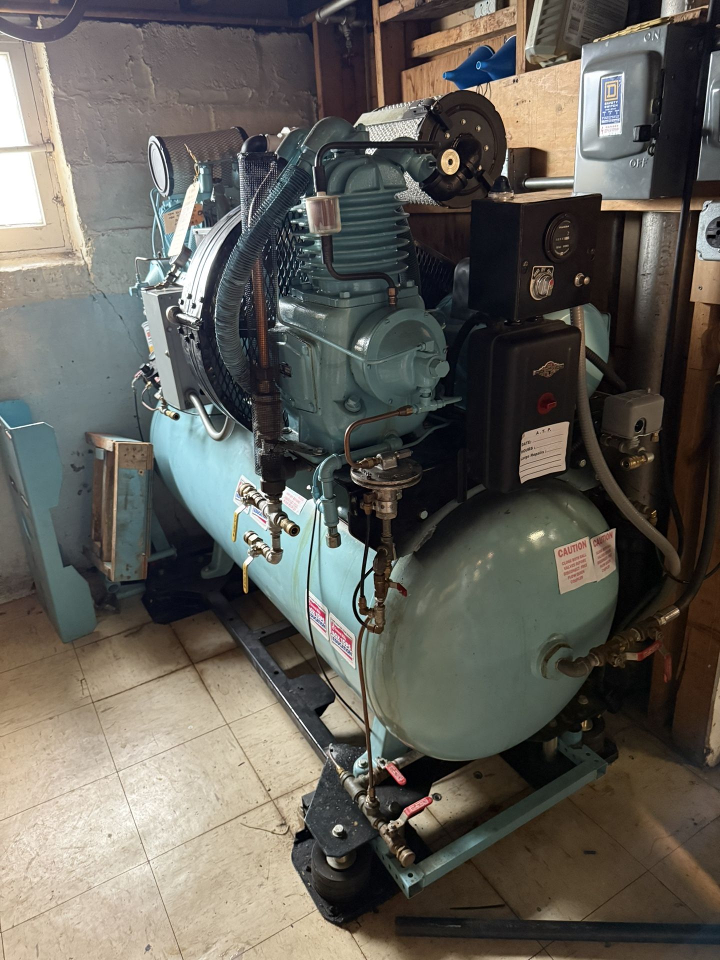 HEAVY DUTY AIR COMPRESSOR, BUYER MUST DISASSEMBLE,PICK UP AND DELIVER. $500.00 OR BEST OFFER.