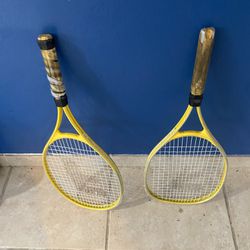 2 used tennis rackets 