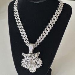 Tiger Head Pendant + Cuban Chain Necklace